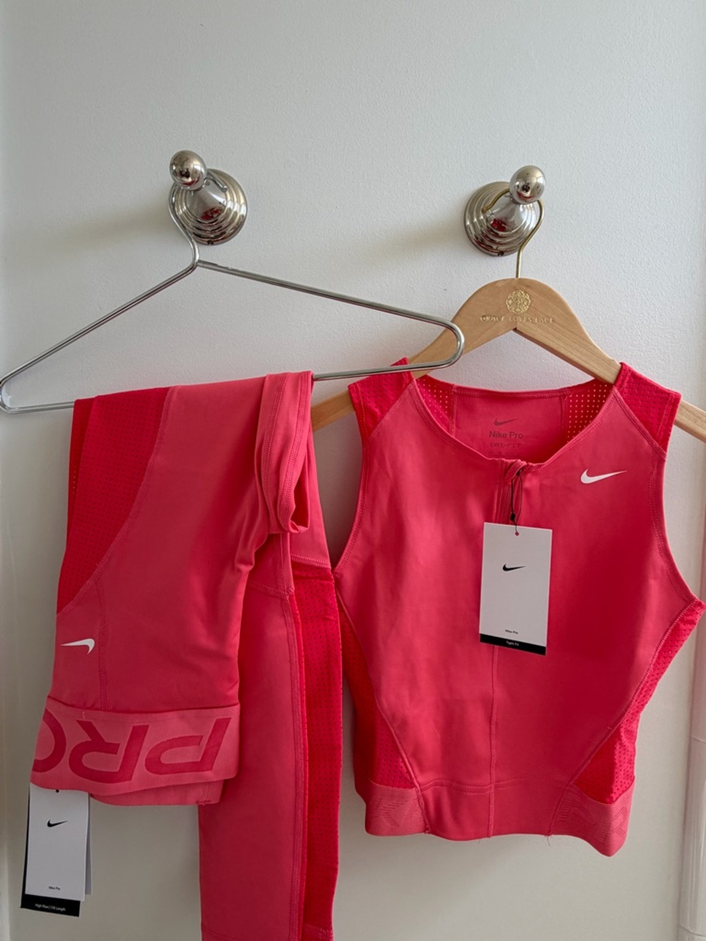 Nike Pro Dri-FIT Tank Top and Leggings Set